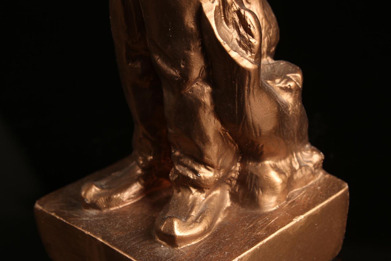 Rajamies kipsipatsas Alpo ja Nina Sailo / Border guard Plaster Statue - Image 7