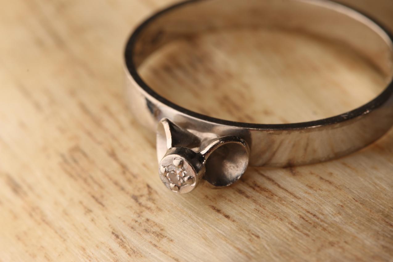 Elis Kauppi Kupittaan kulta White gold diamond ring - Image 4