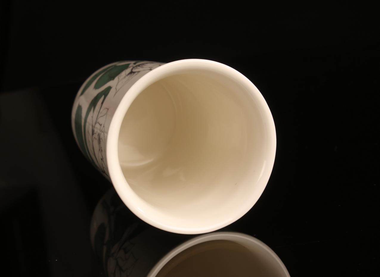 Arabia Ester Tomula Botanica-maljakko Valkoinen ruusu / White Rose Botanica Vase - Image 5