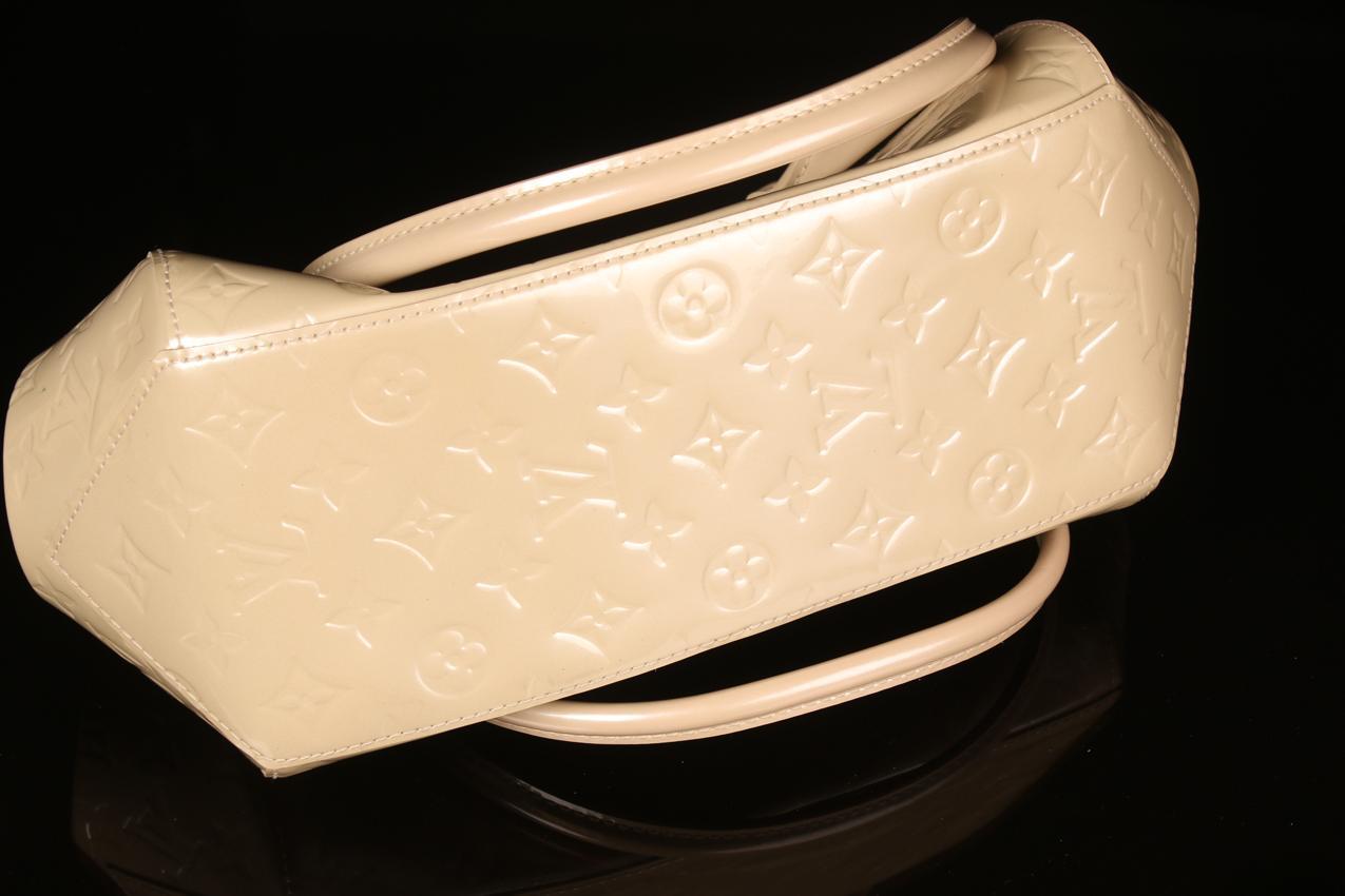 Louis Vuitton Amarante Monogram Vernis PM Sherwood laukku - Image 9
