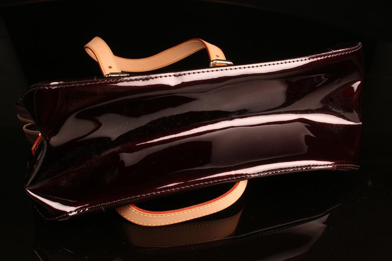 Louis Vuitton Amarante Monogram Vernis Rosewood Avenue laukku - Image 12