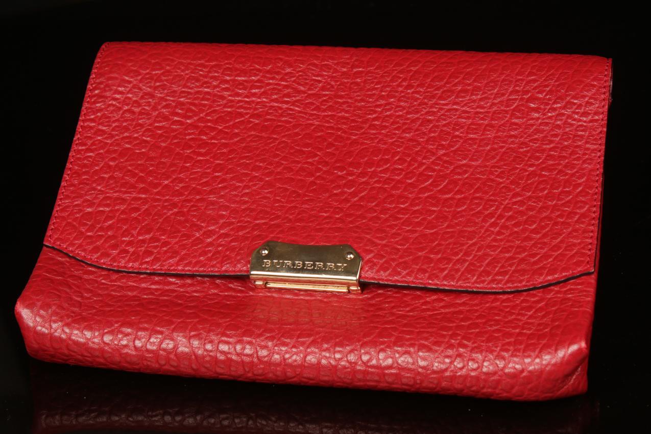 Burberry Langley nahkainen olkalaukku
