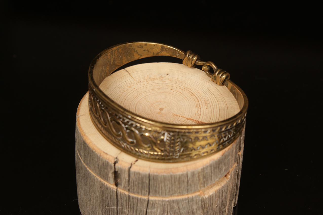 Vintage Kalevala Koru pronssinen rannekoru / Kalevala Koru bronze bracelet - Image 4