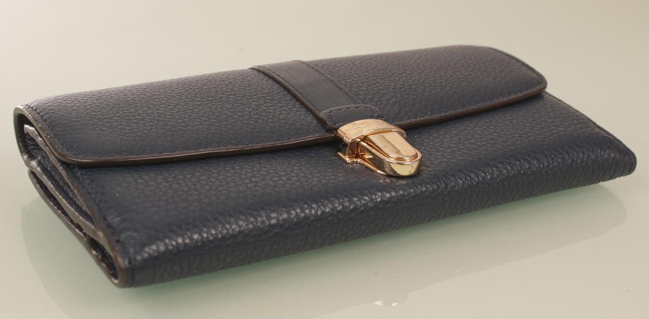 Michael Kors navy blue leather wallet - Image 3