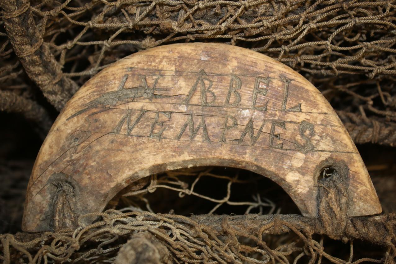Vanha suuri kalastajanverkko verkkokorkeilla 1907 - Image 3
