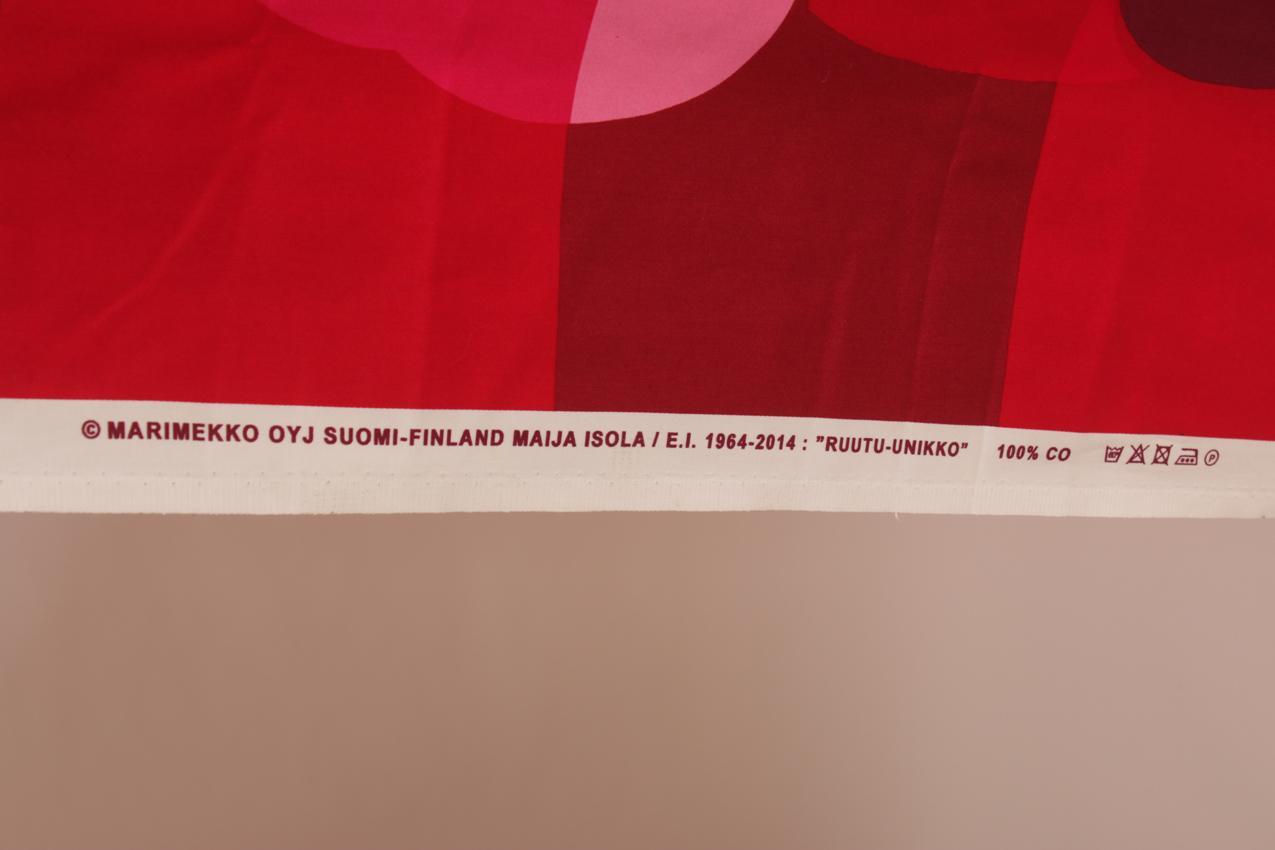 Marimekko Emma Isola punainen “Ruutu-Unikko” puuvillasatiini kangas verho - Image 4