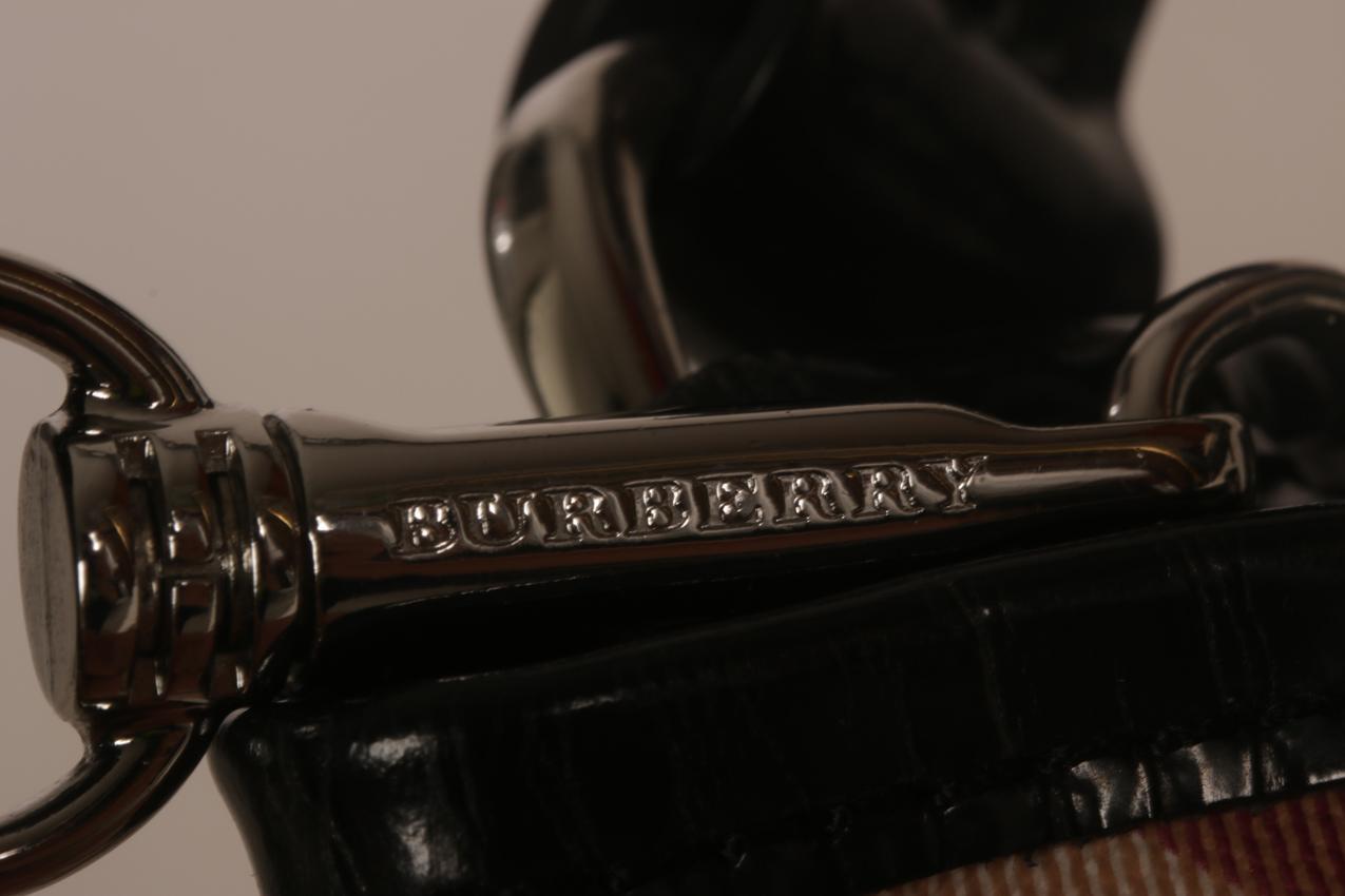 Burberry isokokoinen Olympia Nova Check Hobo laukku ja pussukka - Image 16