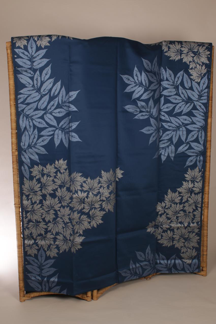 Marimekko sininen pöytäliina Maija Isola “Salaisuus” 147 x 360