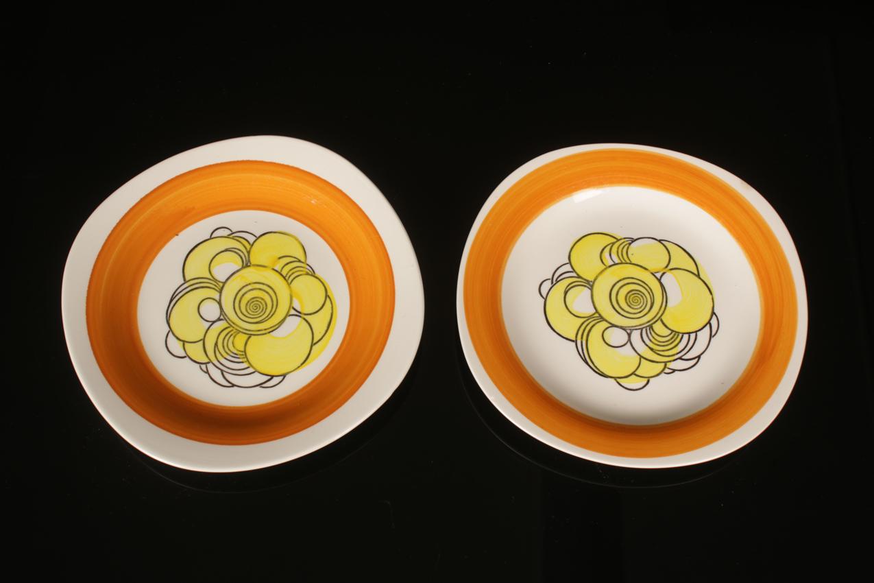 Kaksi Rörstrand Canaria leipälautasta Marianne Westman
