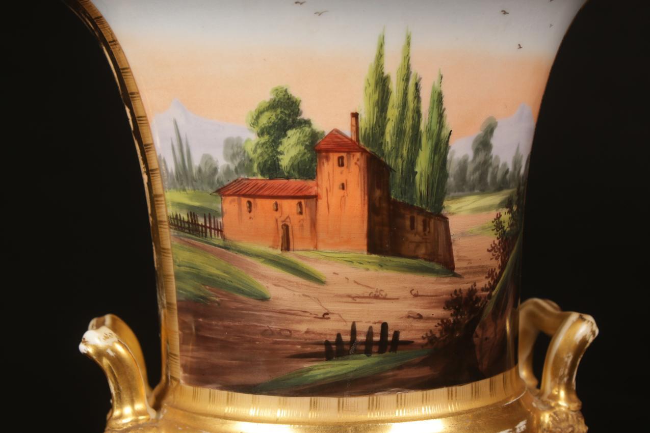 Kaksi 1800-luvun ranskalaista Empire “Old Paris” posliiniuurnaa - Image 12