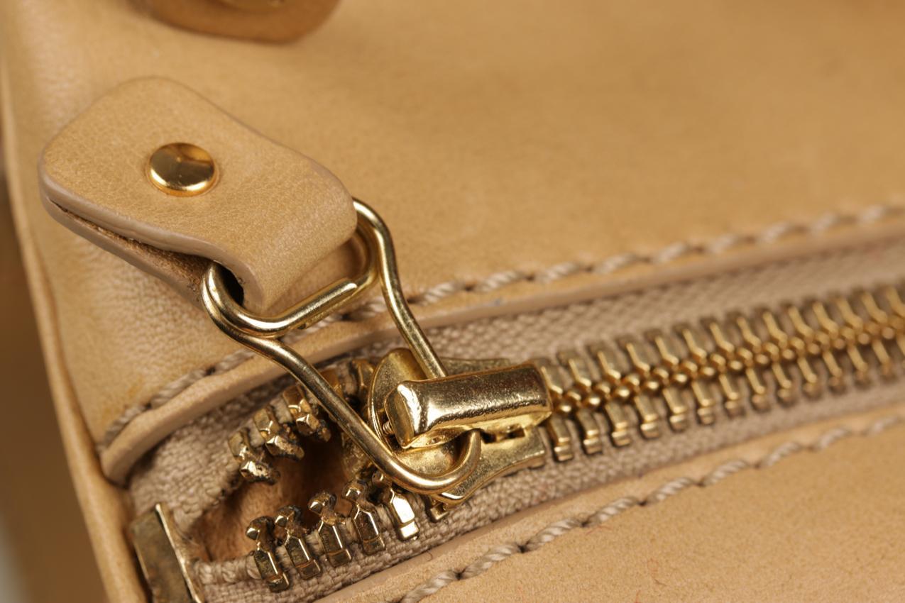 Jimmy Choo kermanvaalea clutch nahkalaukku - Image 5