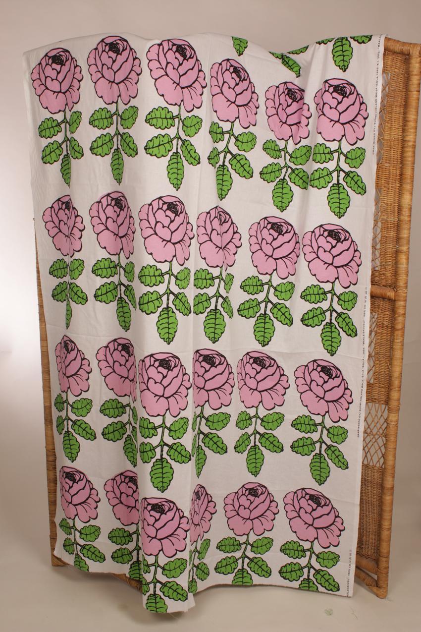 Marimekko pinkkikukkainen Maalaisruusu kangas