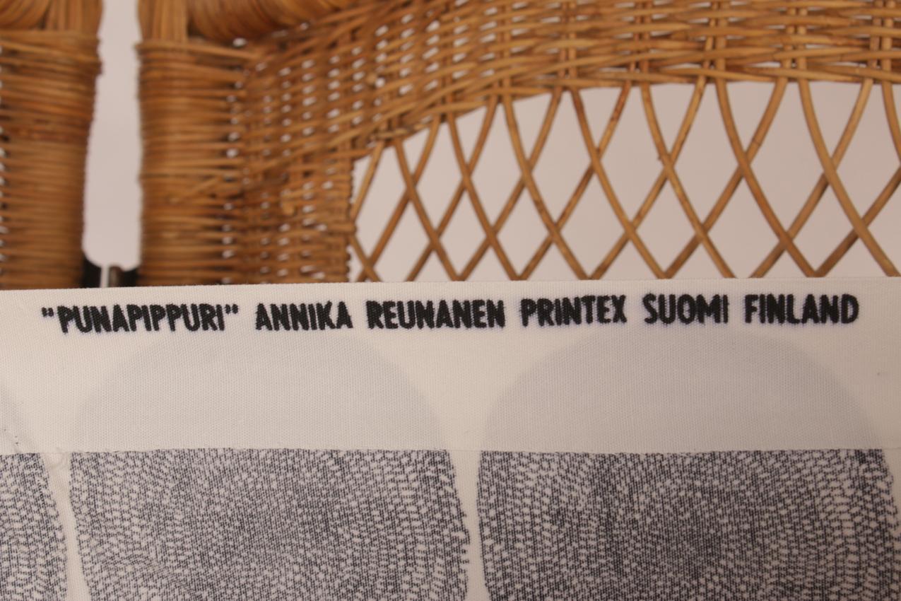 Vintage Marimekko Printex valkomusta Punapippuri kangas - Image 4