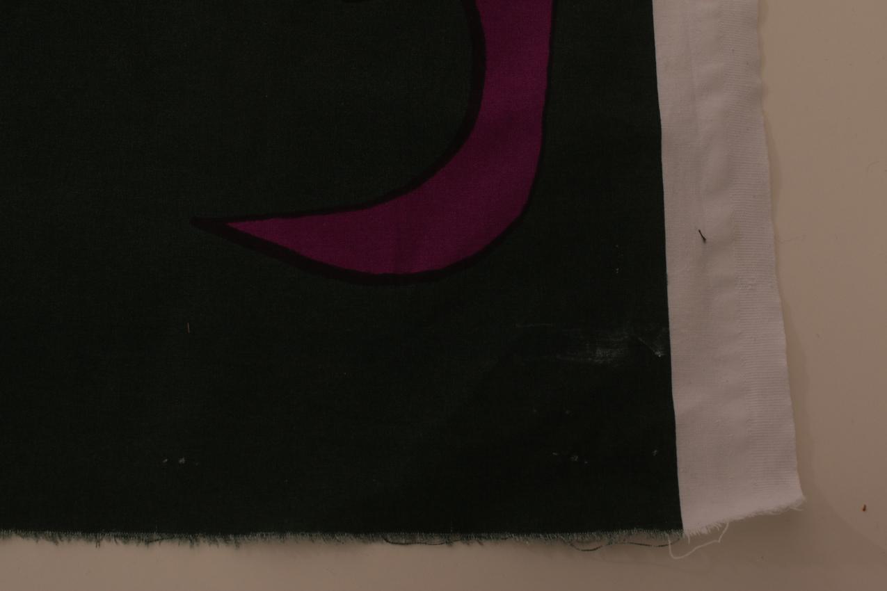 Marimekko Teresa Moorhouse pinkki kangas “Sininen gebardi” - Image 9