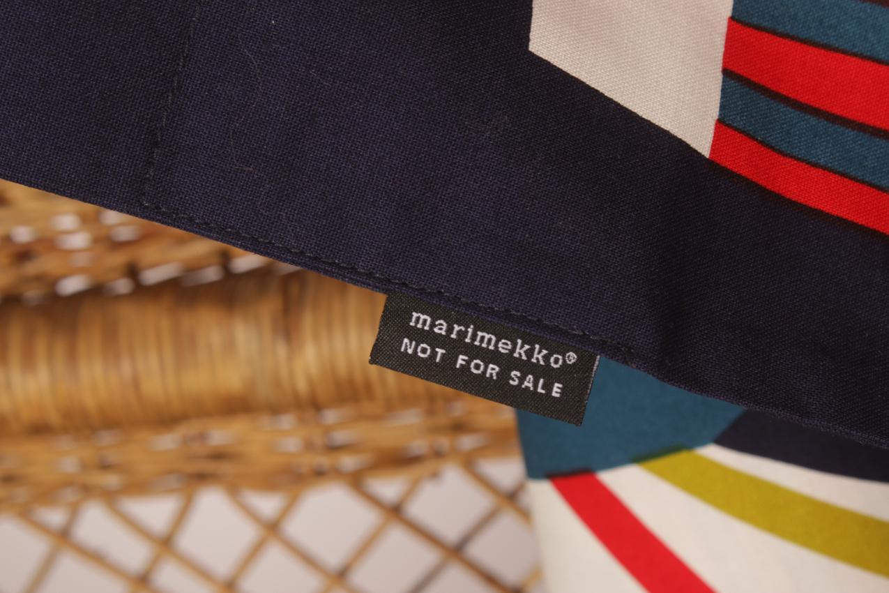 Marimekko kapea kaksipuolinen abstrakti-kuvioinen pöytäliina - Image 5