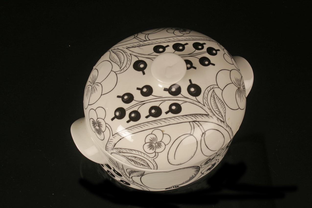Vintage Arabia Birger Kaipiainen mustavalkoinen ”Paratiisi” terriini - Image 4