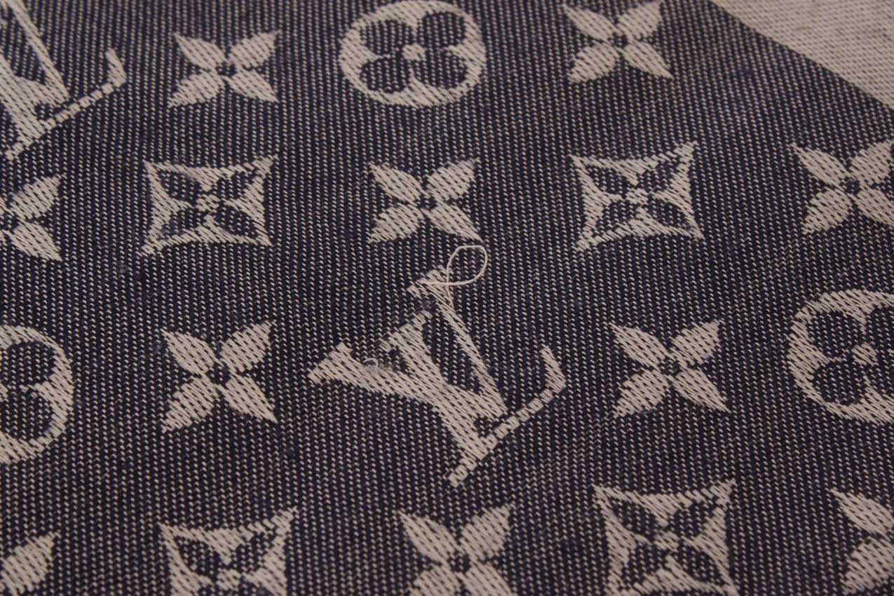 Louis Vuitton sininen Monogram Denim huivi - Image 9