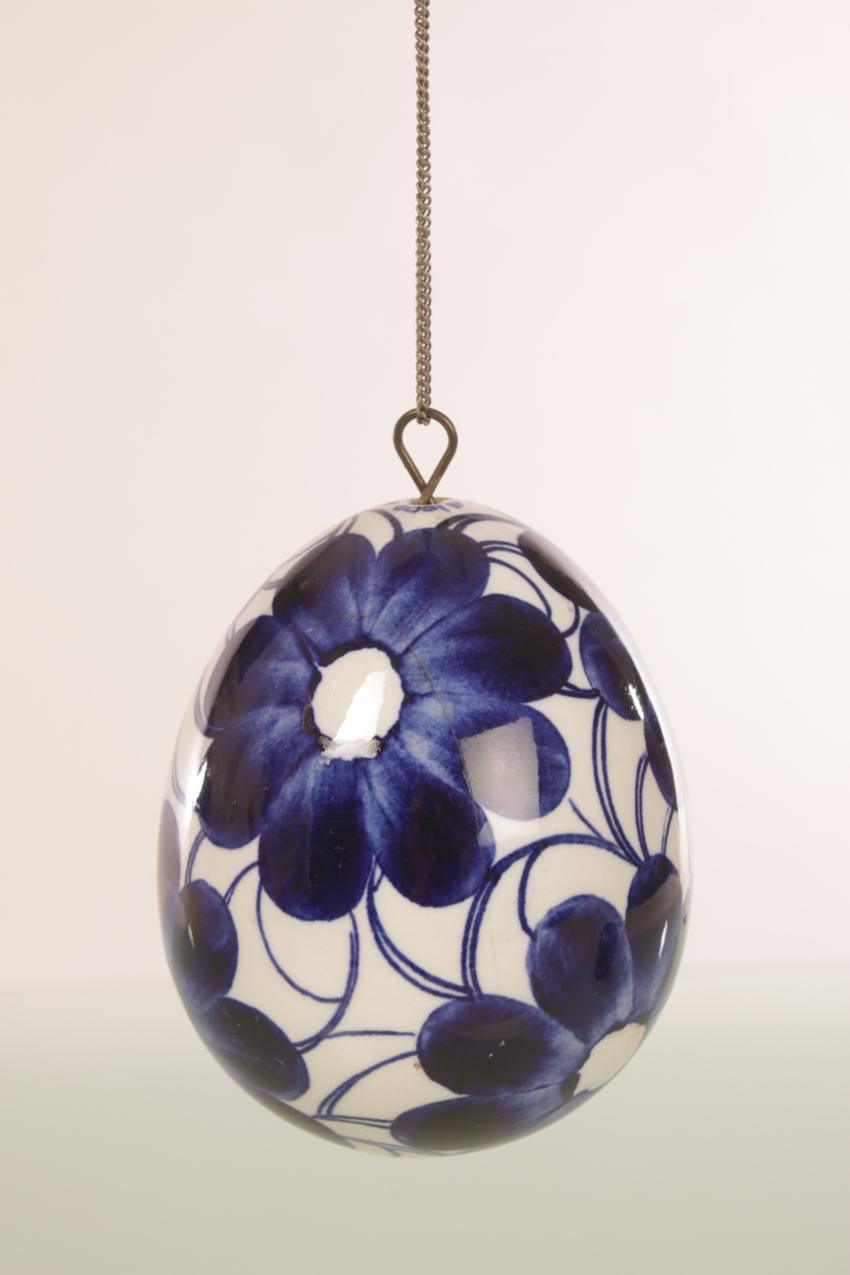 Arabia GOG Gunvor Olin-Grönqvist hanging decorative egg
