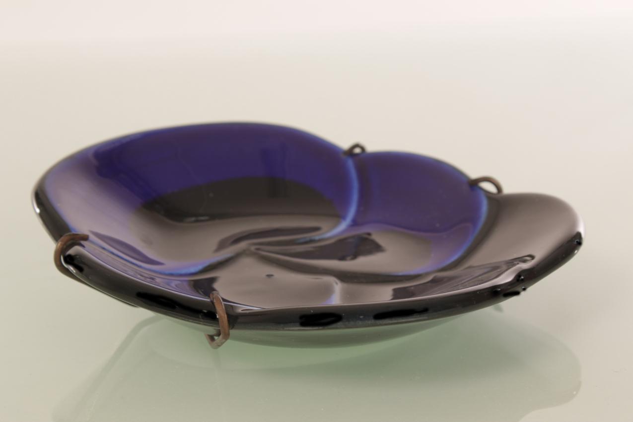Arabia Birger Kaipiainen pieni sininen Viola-seinälautanen - Image 3