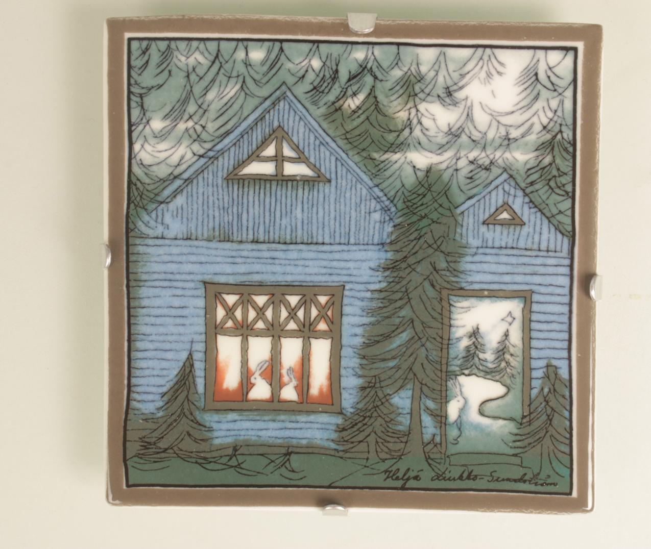Vintage Arabia Heljä Liukko-Sundström pieni seinälautanen “Sininen onnen talo”