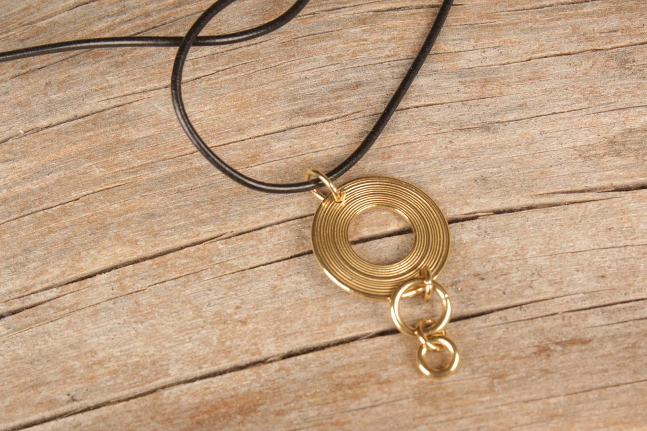 Kalevala Koru Elina Makkonen bronze pendant "Korona"