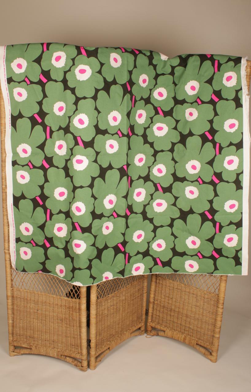 Marimekko Maija Isola vihreä markiisikangas “Pieni Unikko 2”