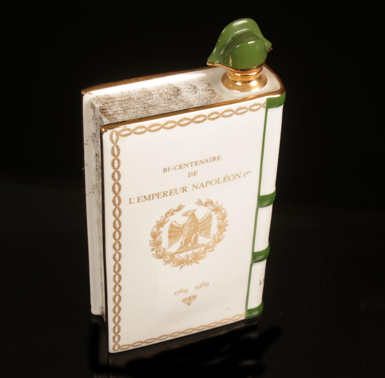 Harvinainen vintage kirjan muotoinen tyhjä Camus Napoleon -konjakkipullo - Image 4