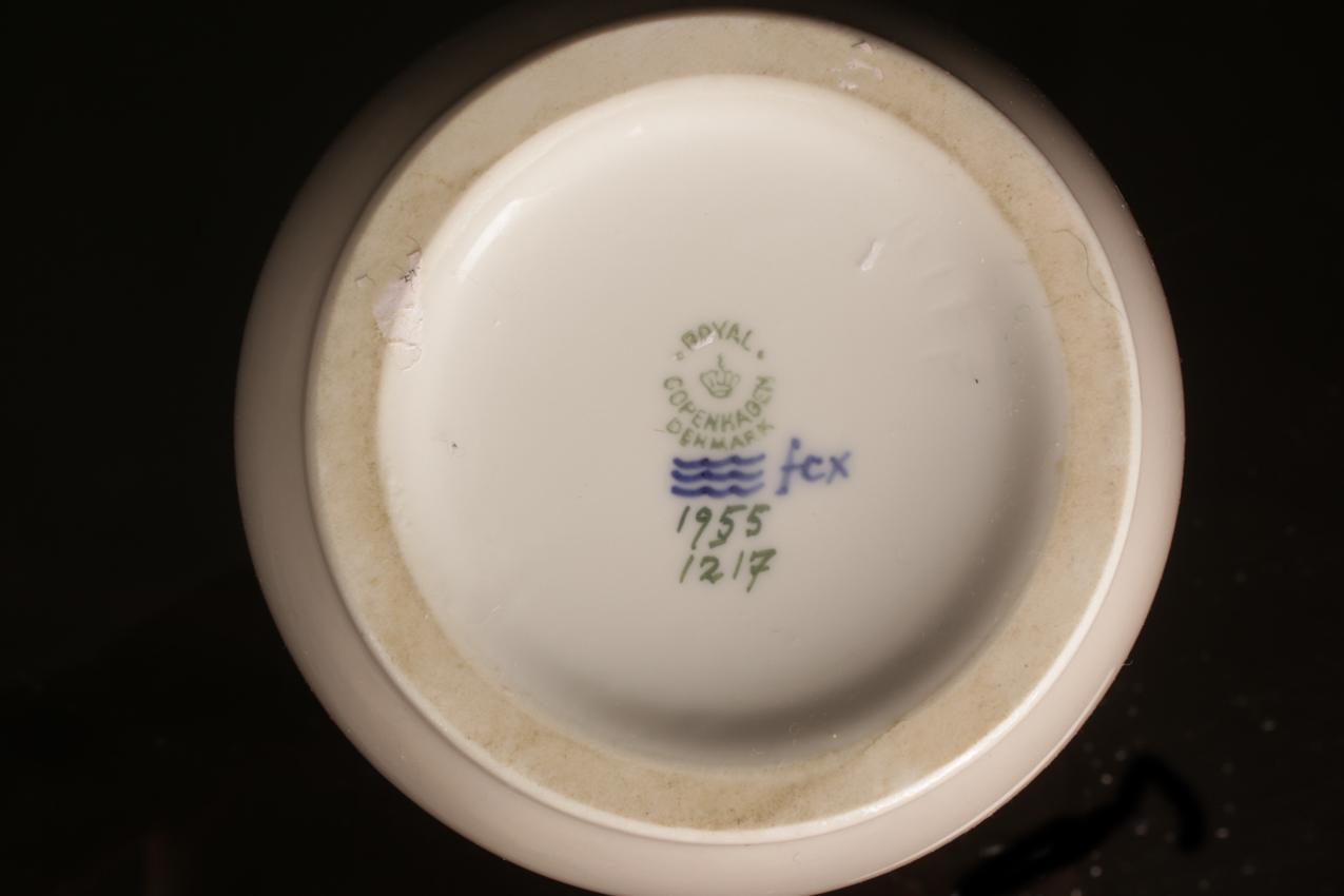 Royal Copenhagen “Lentävät joutsenet” maljakko nro 1955/1217 - Image 5